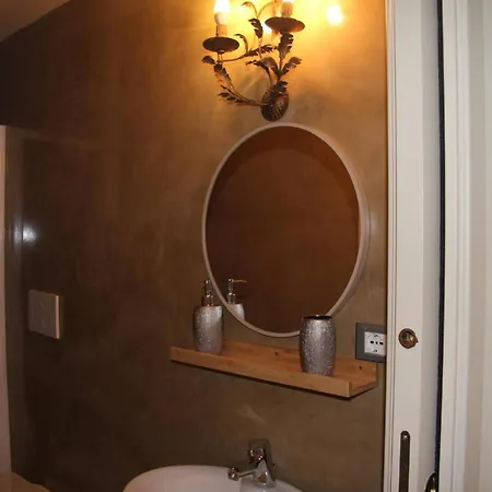 Lägenhet Charming And Modern Nest In The Heart Of The Acqui Terme
